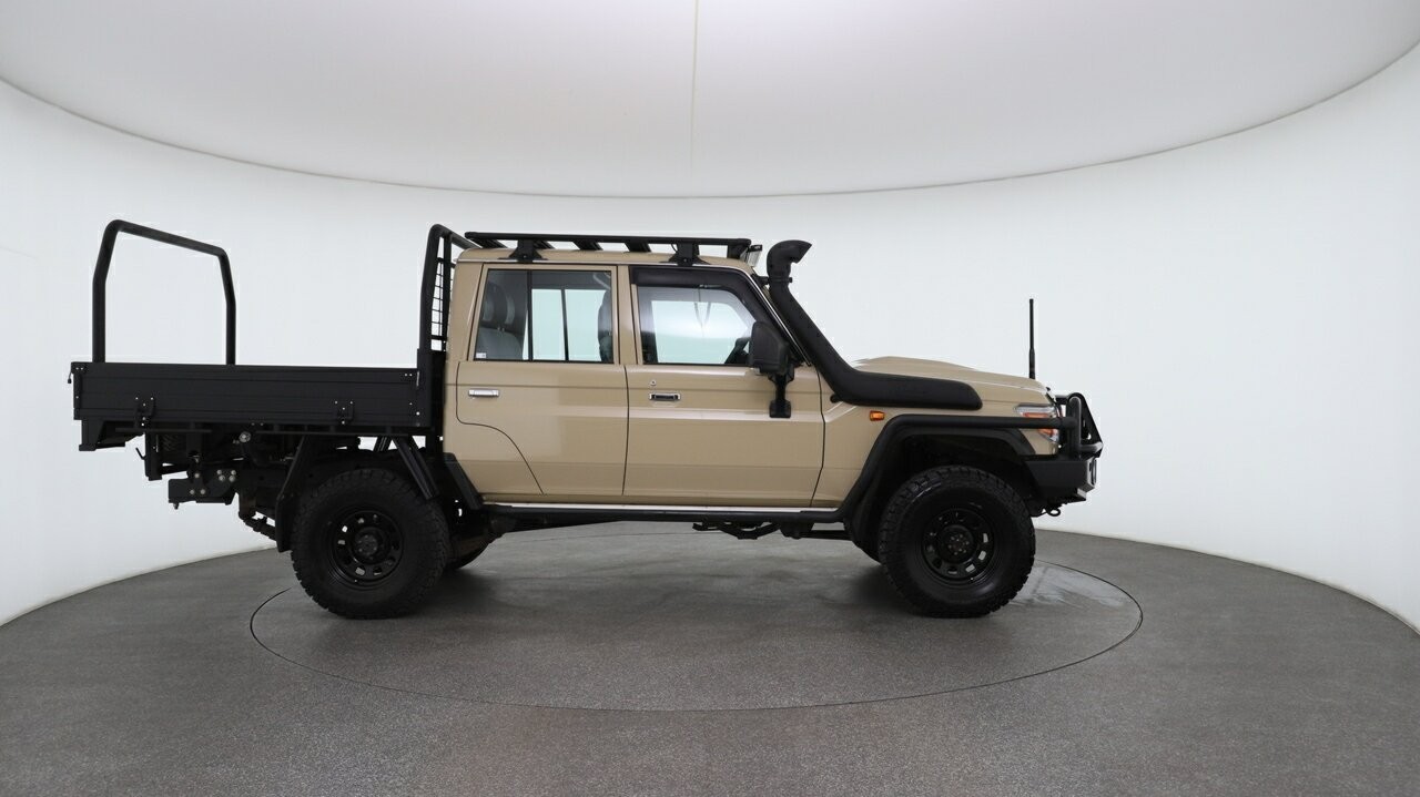 Toyota Landcruiser image 3