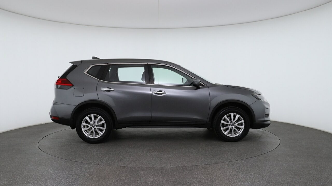 Nissan X-trail image 3