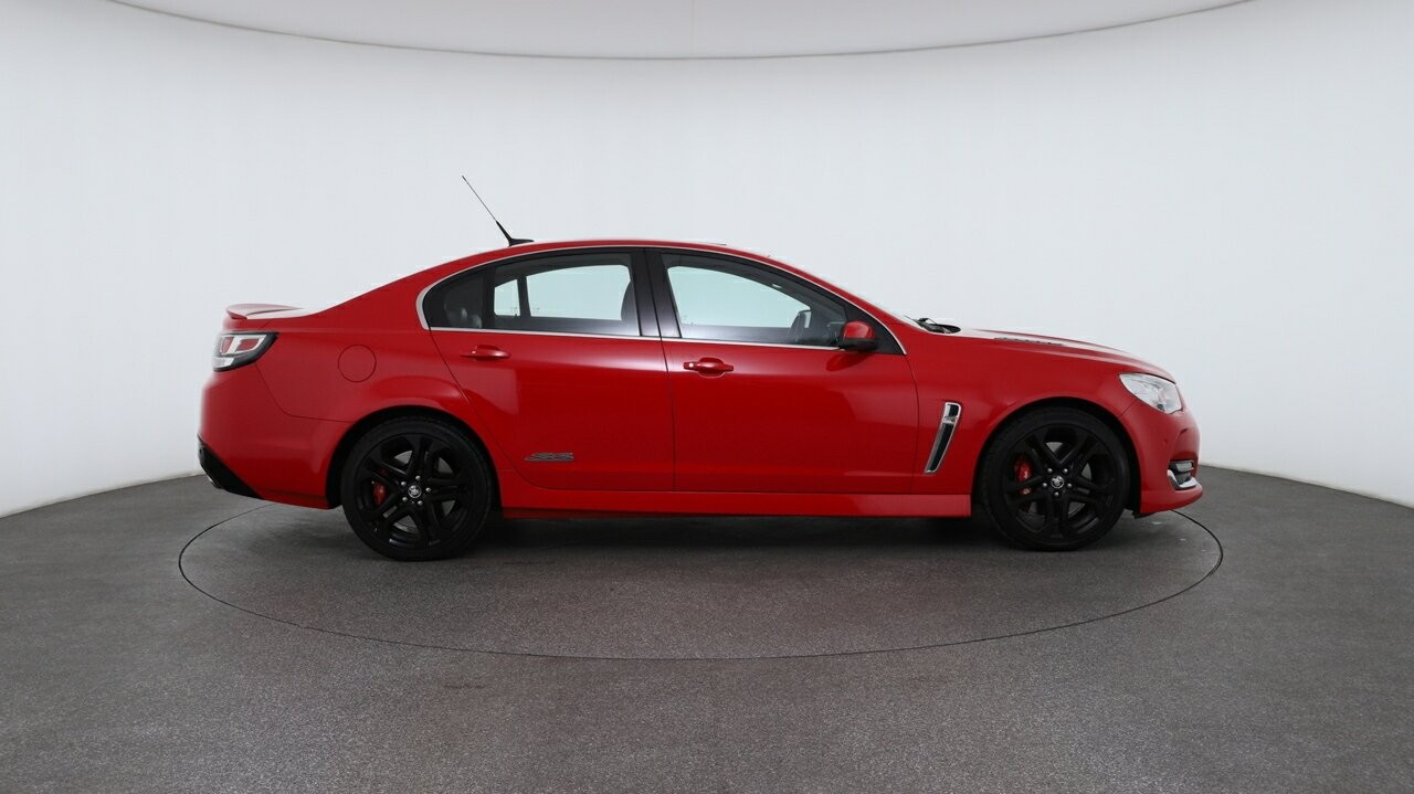 Holden Commodore image 3