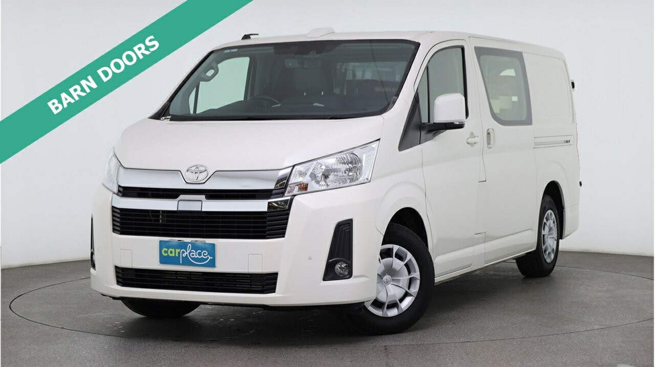 Toyota Hiace image 1
