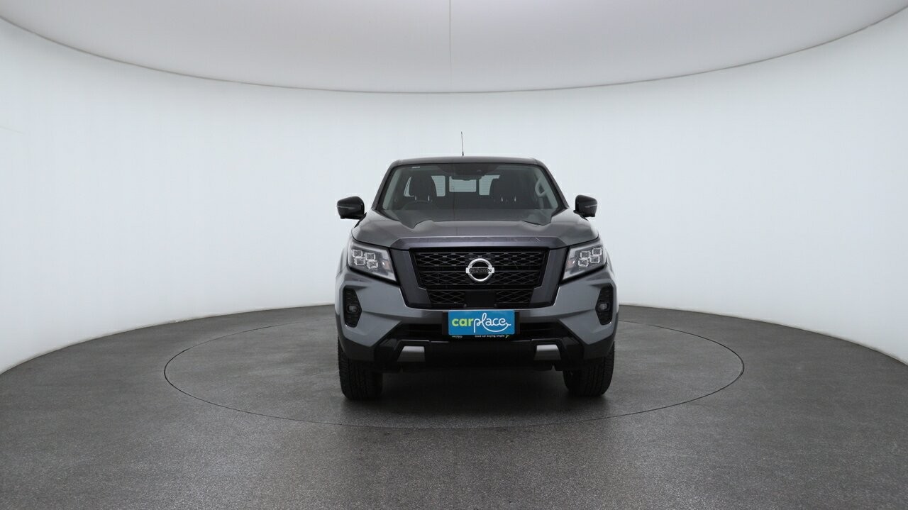Nissan Navara image 2