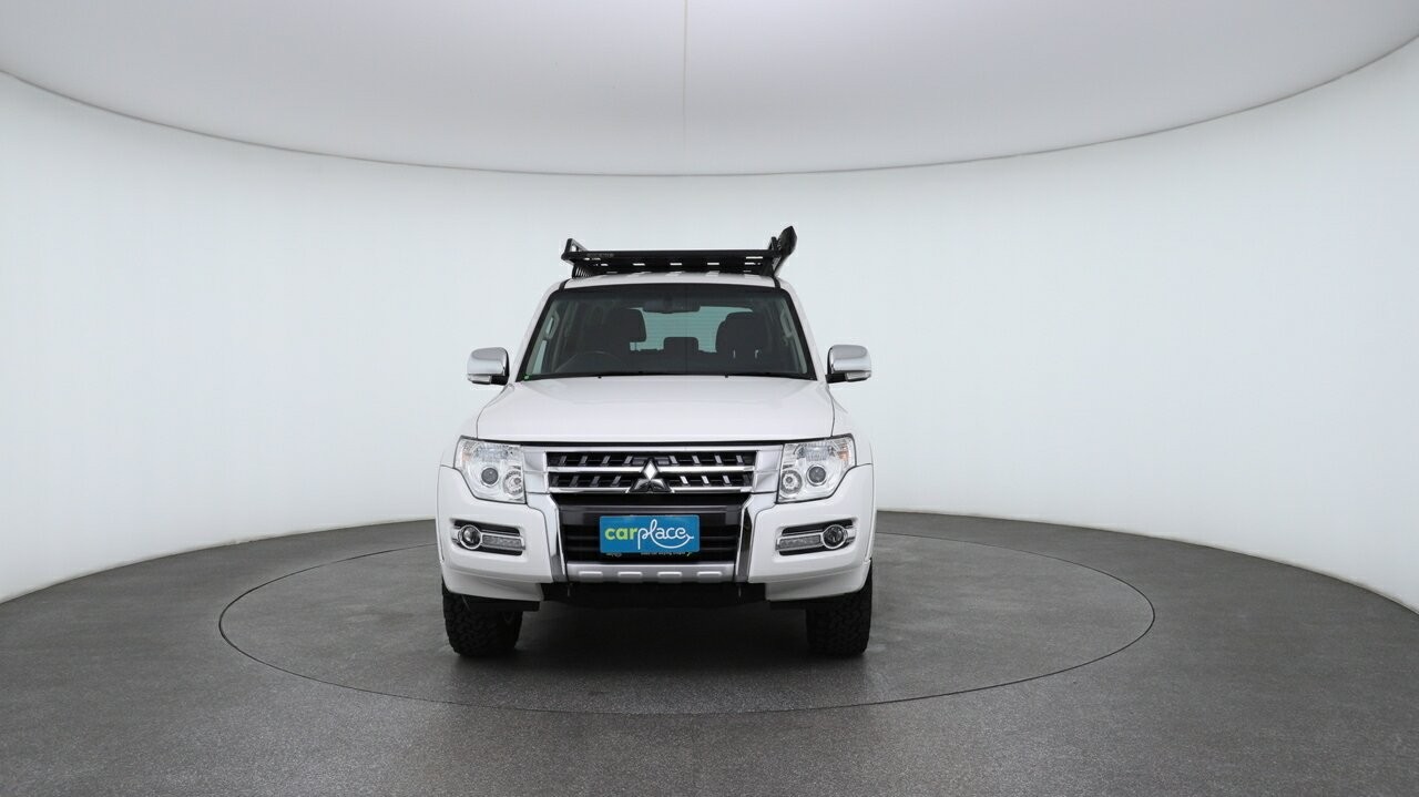 Mitsubishi Pajero image 2