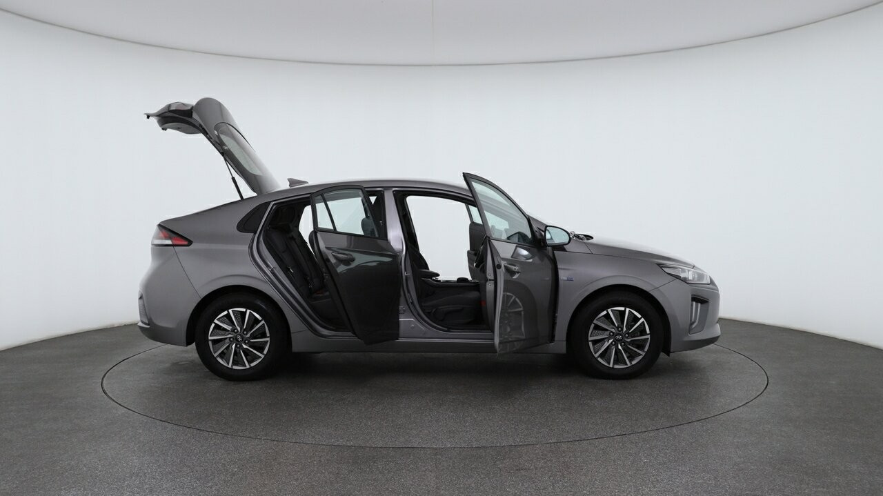 Hyundai Ioniq image 4