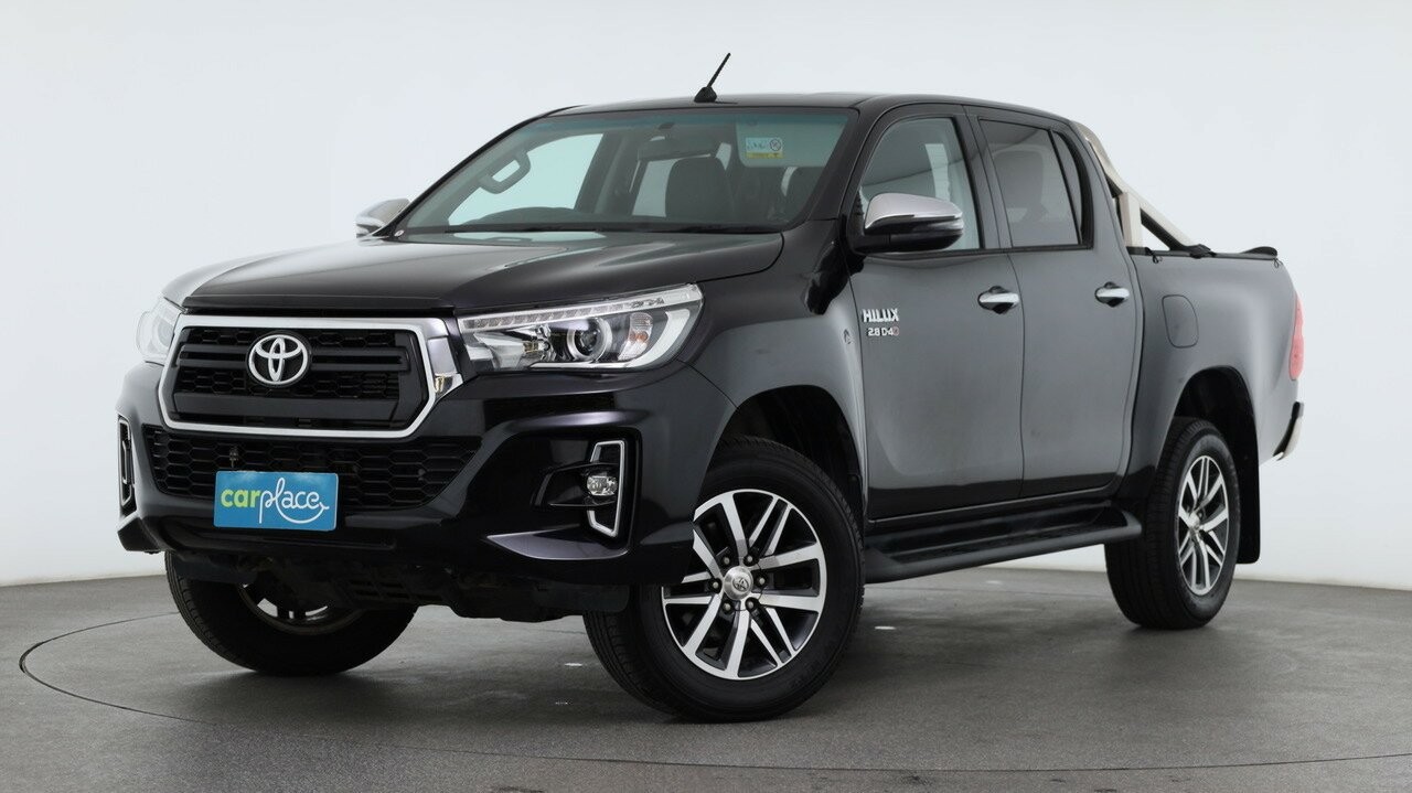 Toyota Hilux image 2