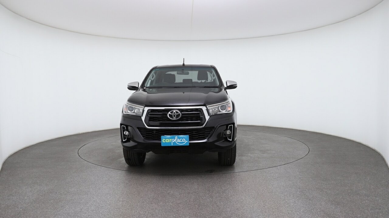 Toyota Hilux image 3