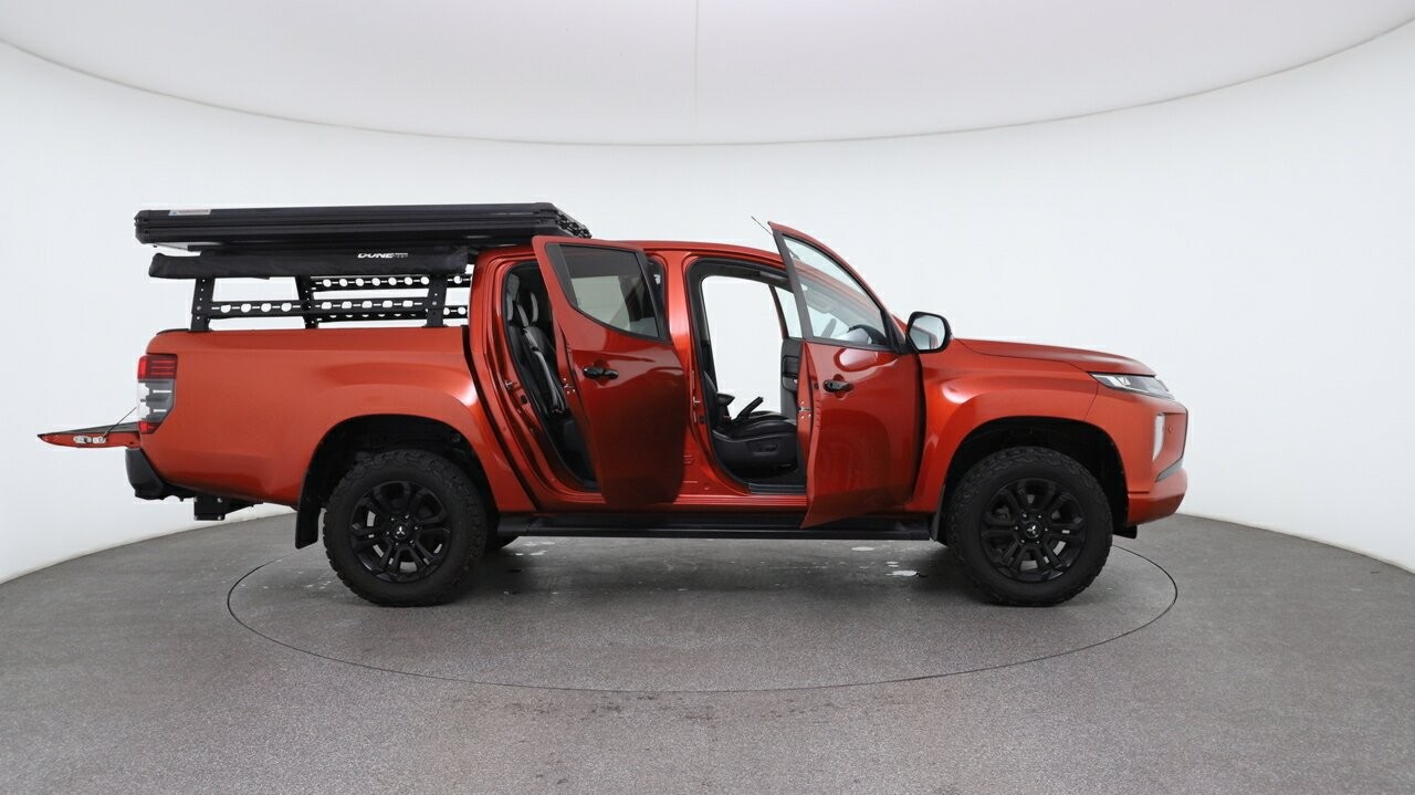 Mitsubishi Triton image 4