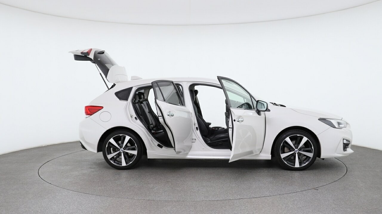 Subaru Impreza image 4