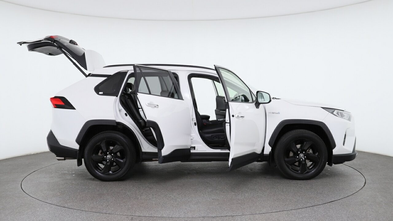 Toyota Rav4 image 4
