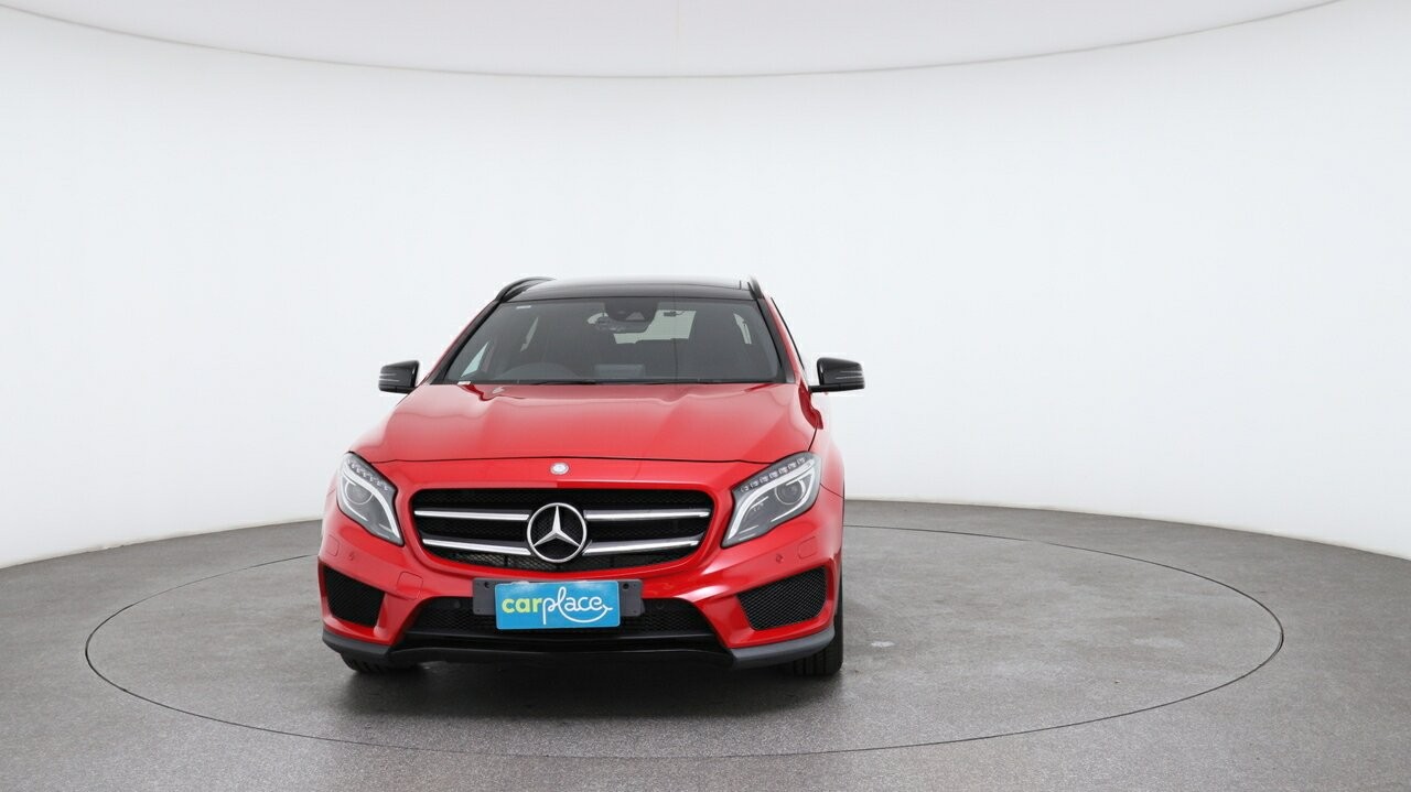 Mercedes Benz Gla-class image 2