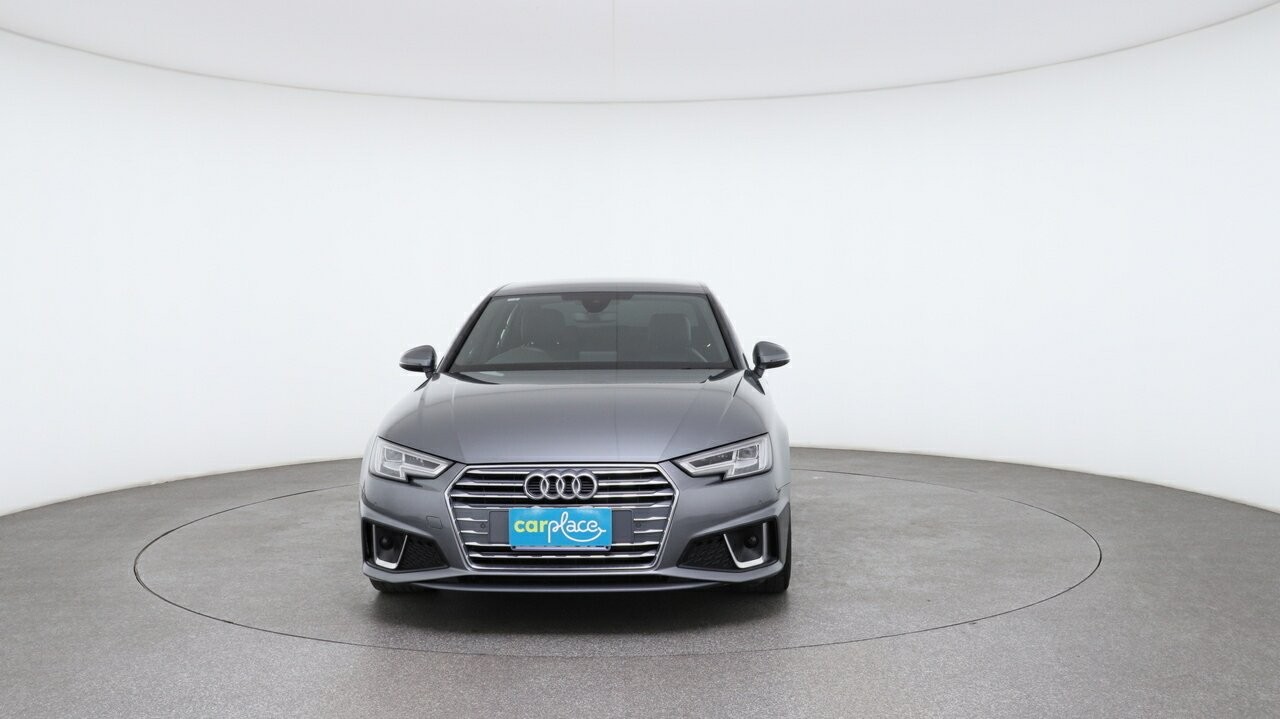 Audi A4 image 2