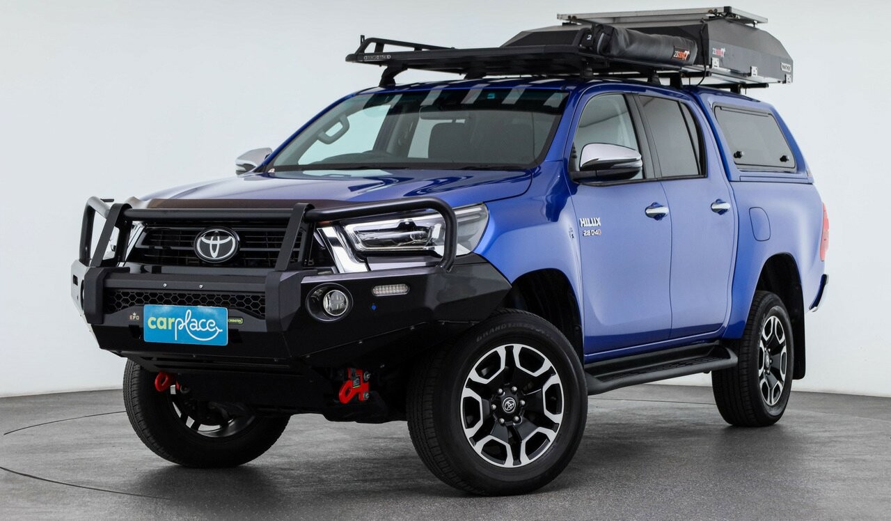 Toyota Hilux image 2