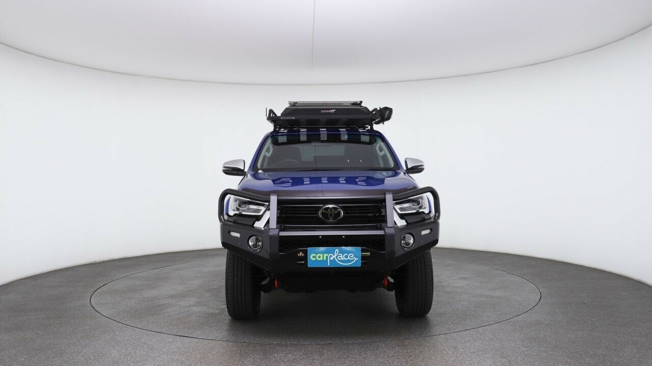 Toyota Hilux image 3