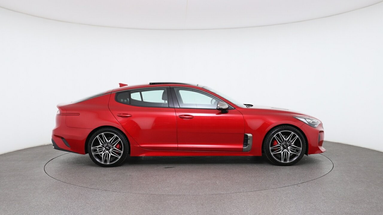 Kia Stinger image 4