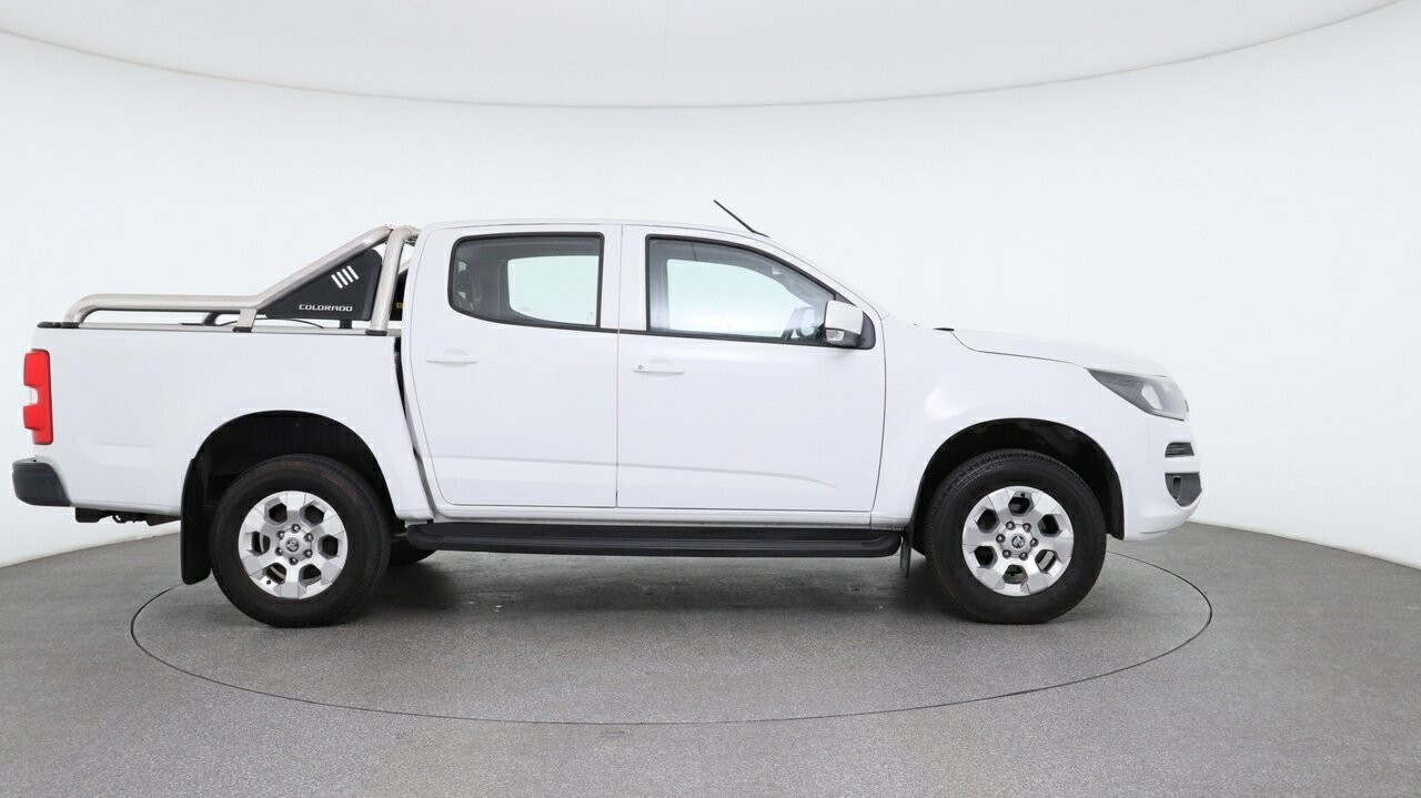 Holden Colorado image 3