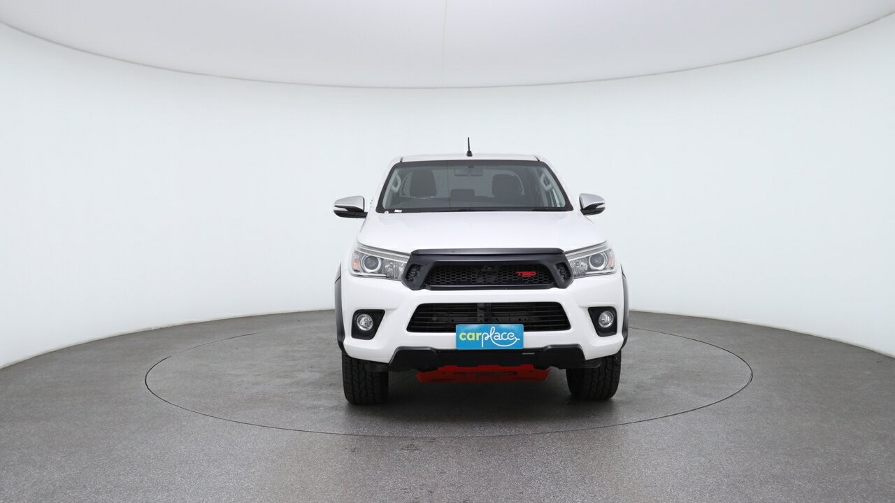 Toyota Hilux image 3