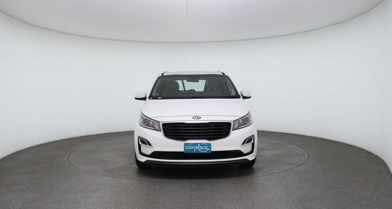 Kia Carnival image 2