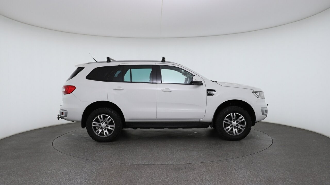Ford Everest image 3
