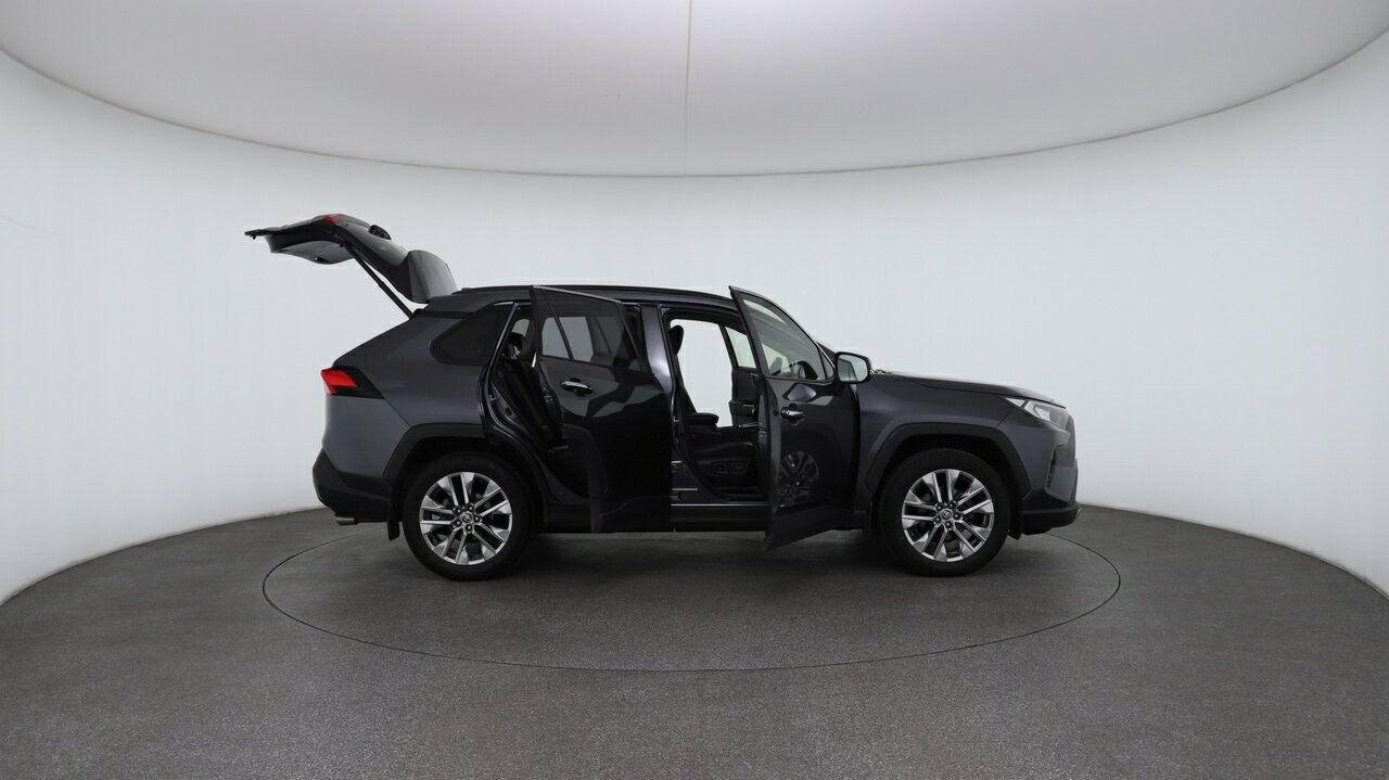 Toyota Rav4 image 4