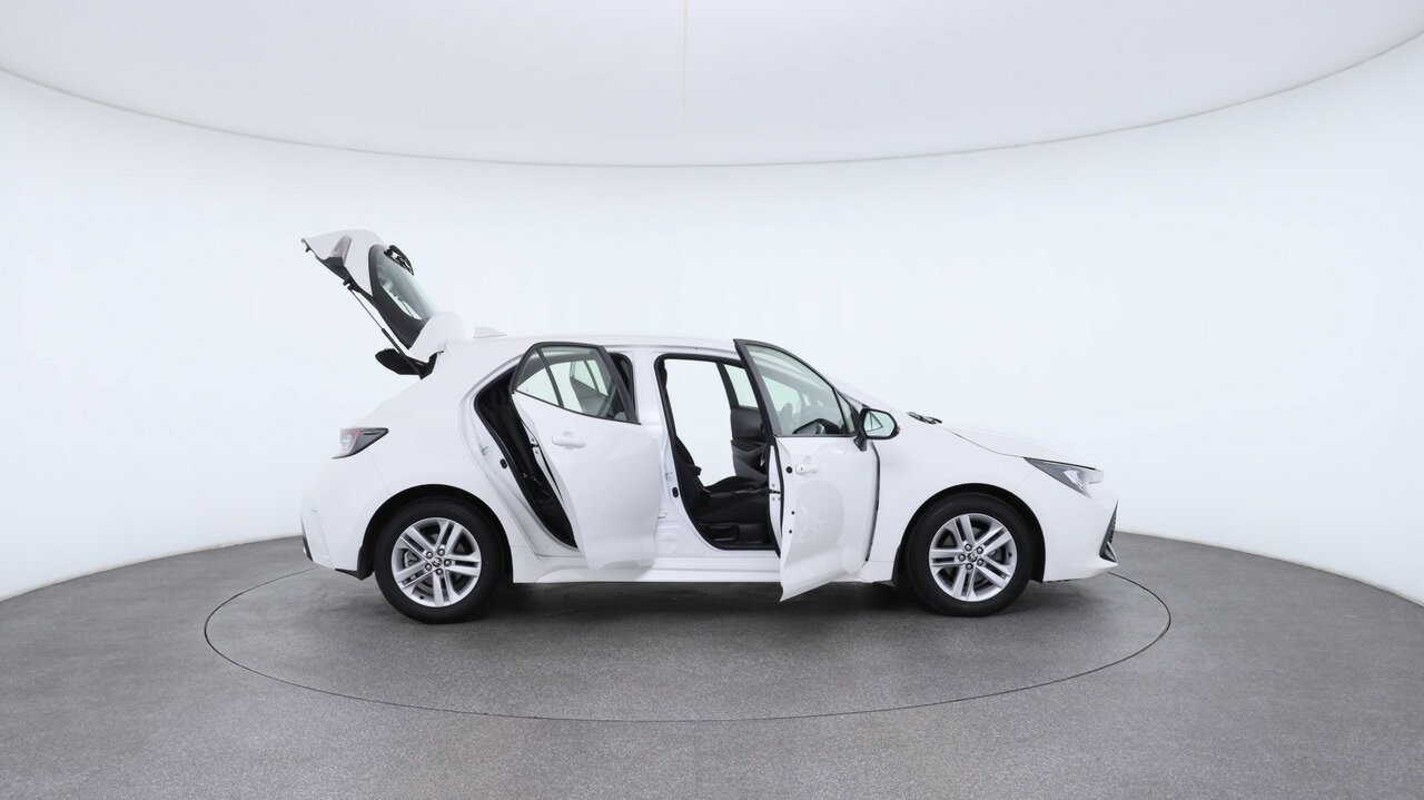 Toyota Corolla image 4