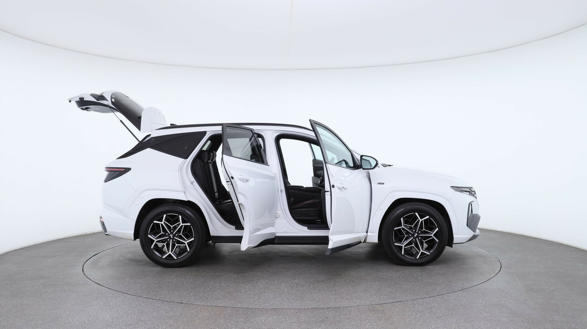 Hyundai Tucson image 4