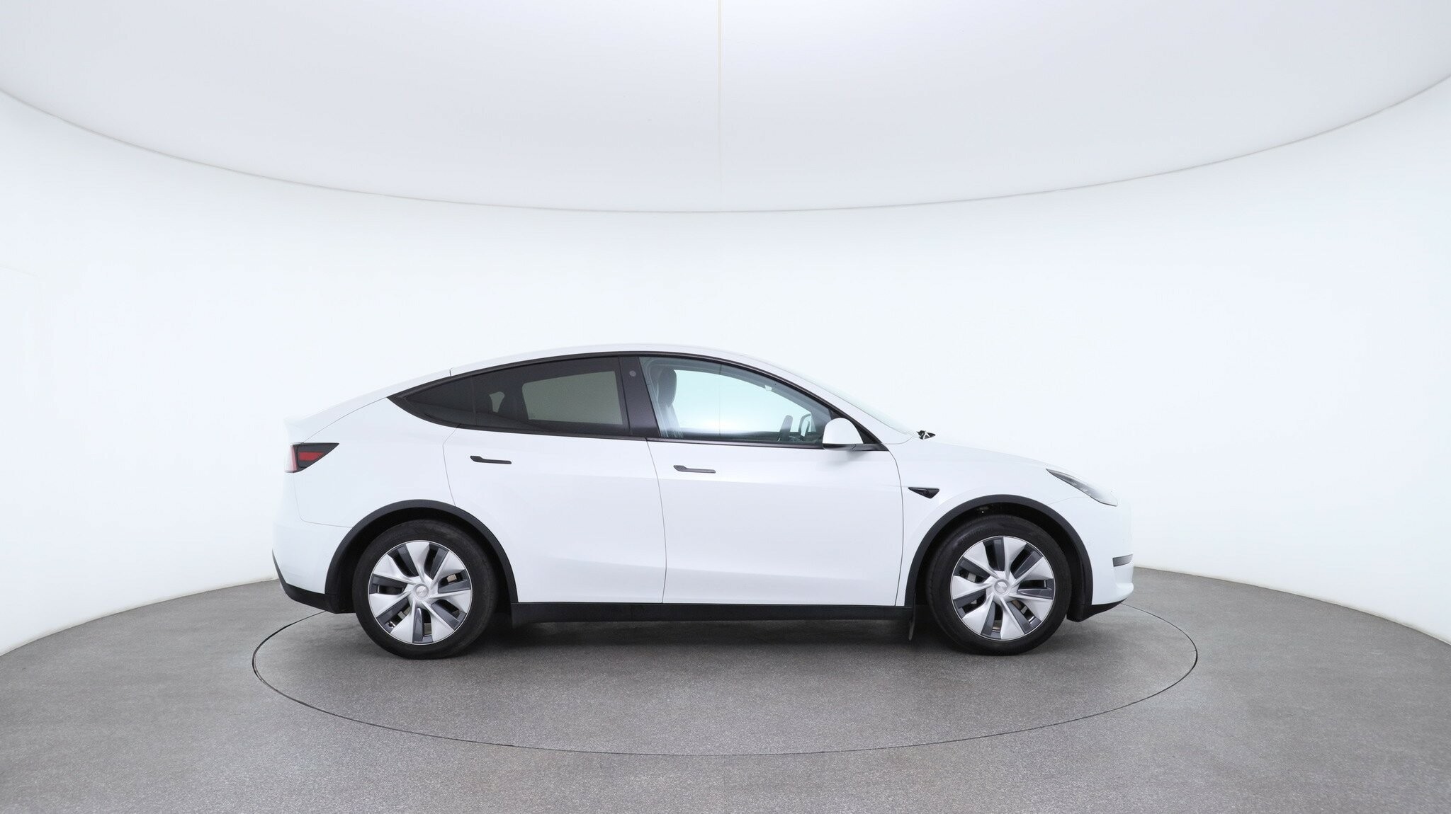 Tesla Model Y image 3