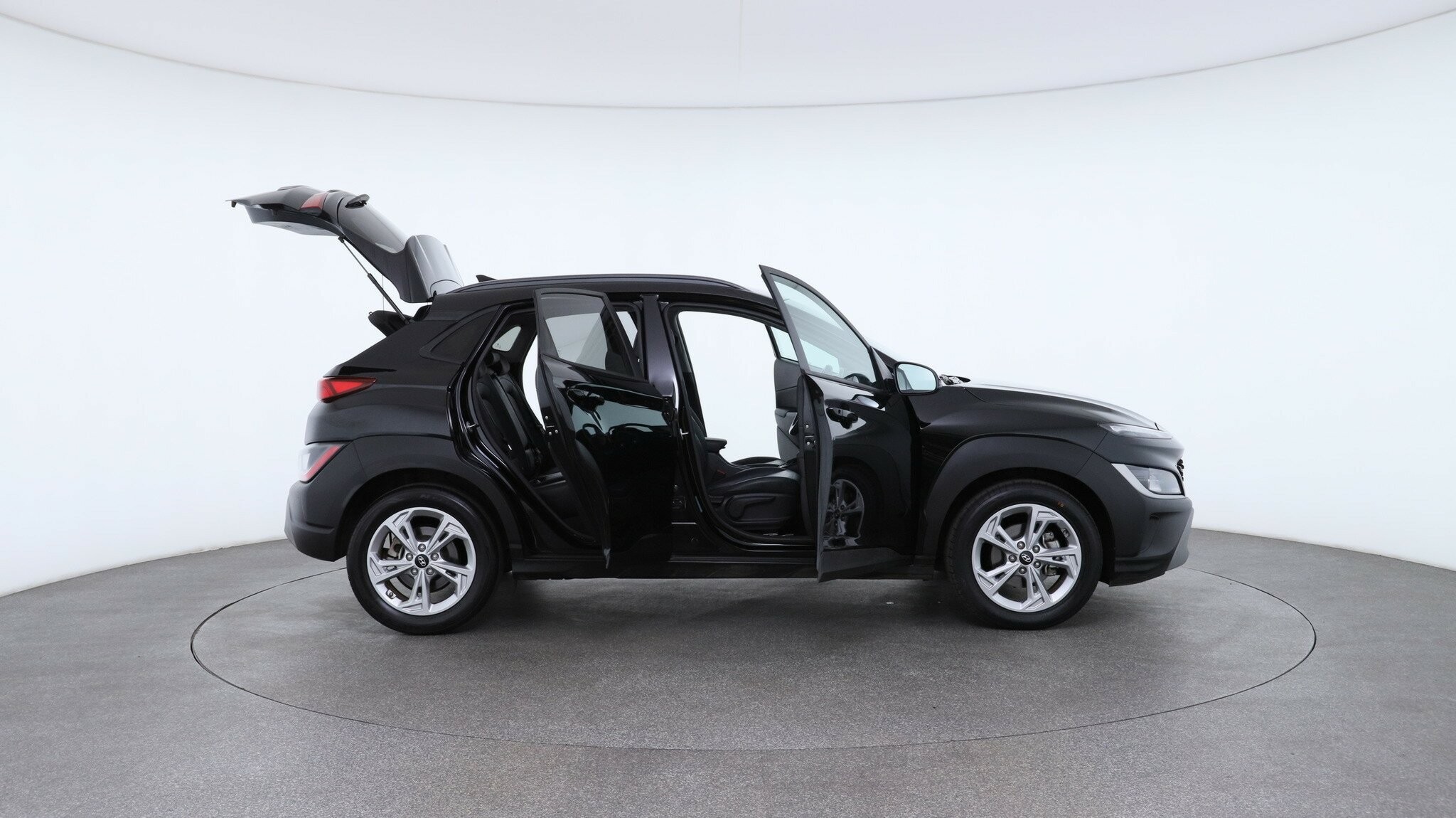 Hyundai Kona image 4