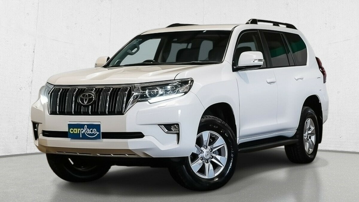 Toyota Landcruiser Prado image 2