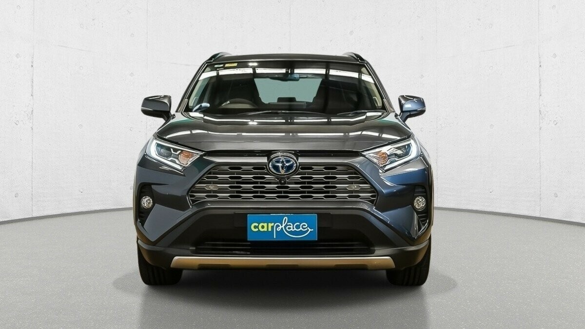 Toyota Rav4 image 2