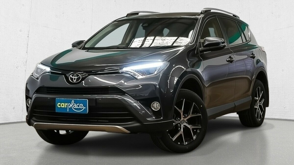 Toyota Rav4 image 2