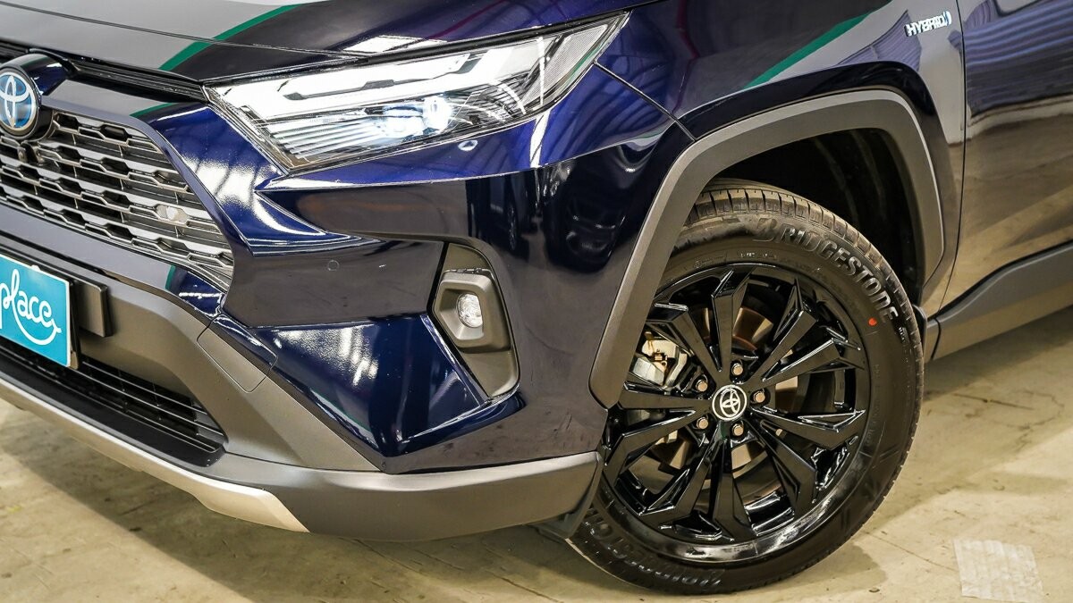 Toyota Rav4 image 3