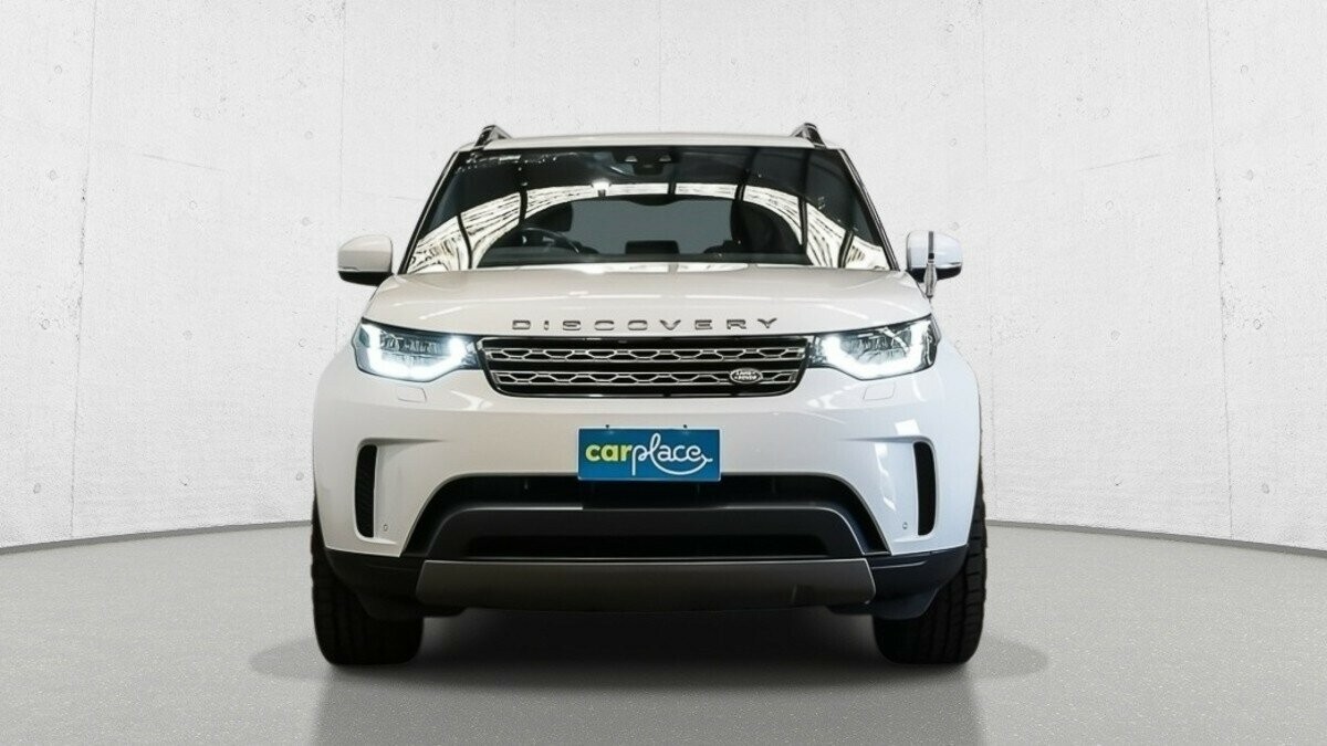 Land Rover Discovery image 2
