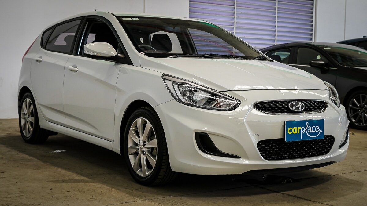 Hyundai Accent image 3