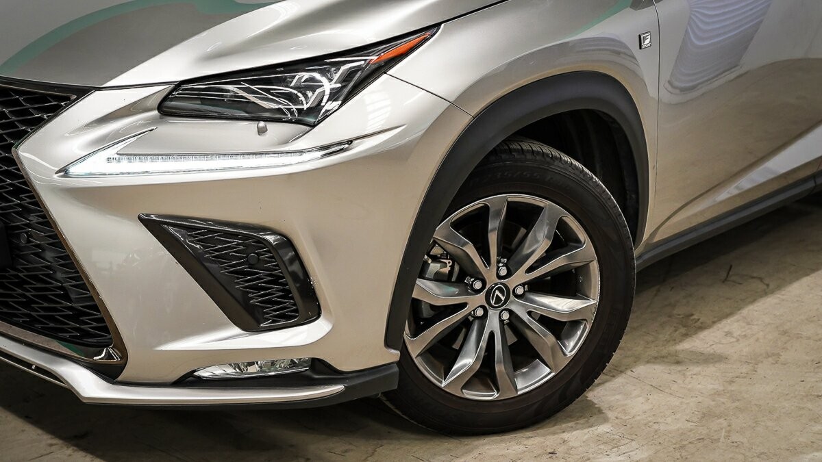 Lexus Nx image 3