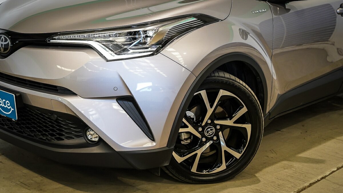 Toyota C-hr image 3