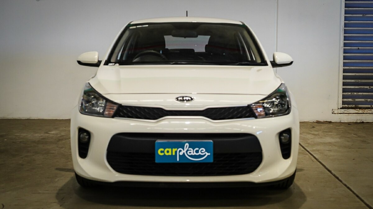 Kia Rio image 4