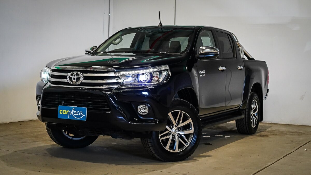 Toyota Hilux image 2