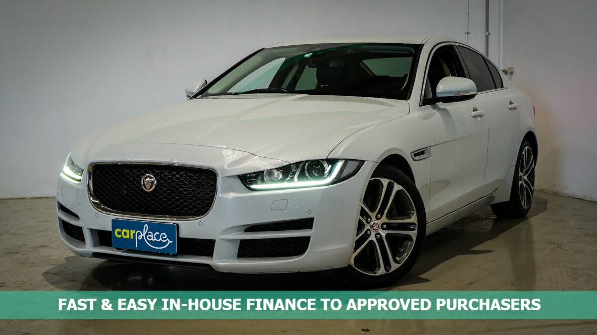Jaguar Xe image 1