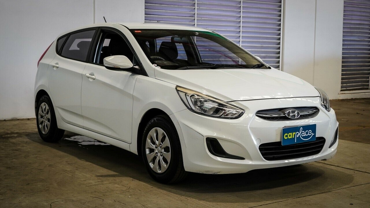 Hyundai Accent image 4