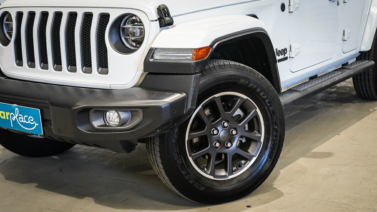 Jeep Wrangler image 3