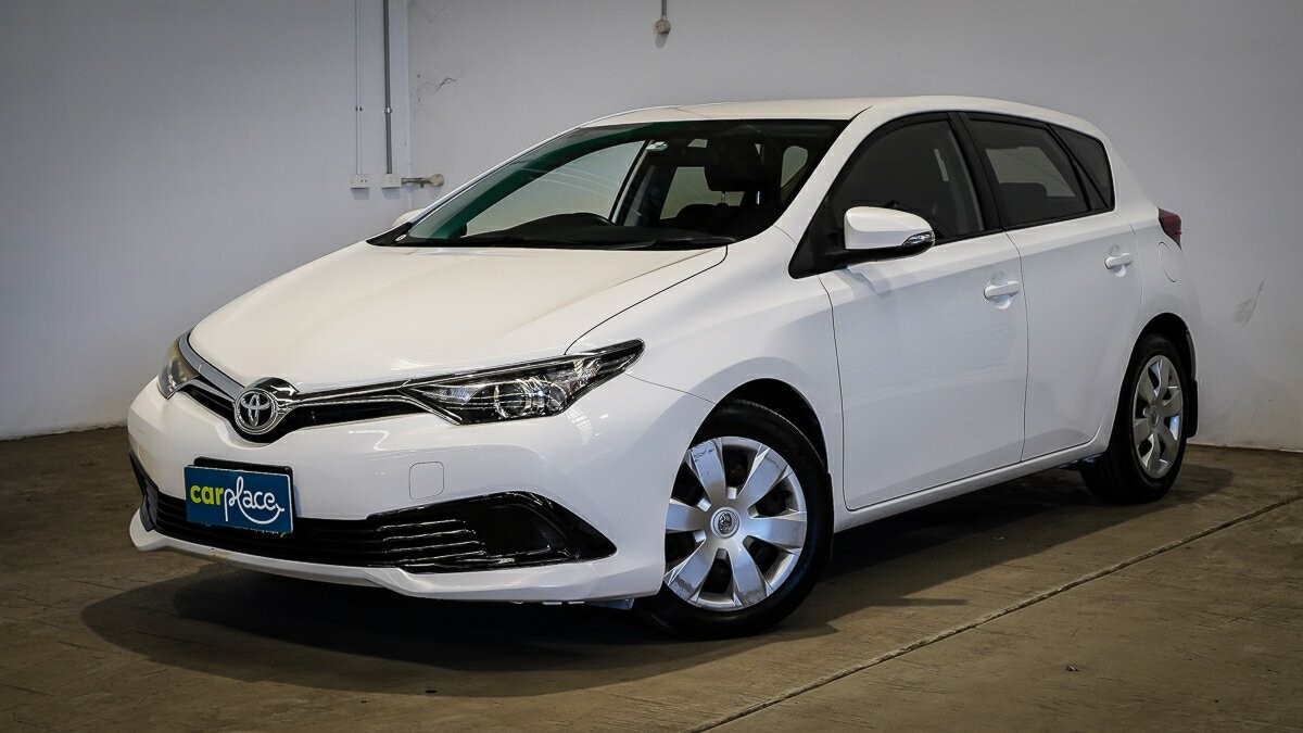 Toyota Corolla image 2