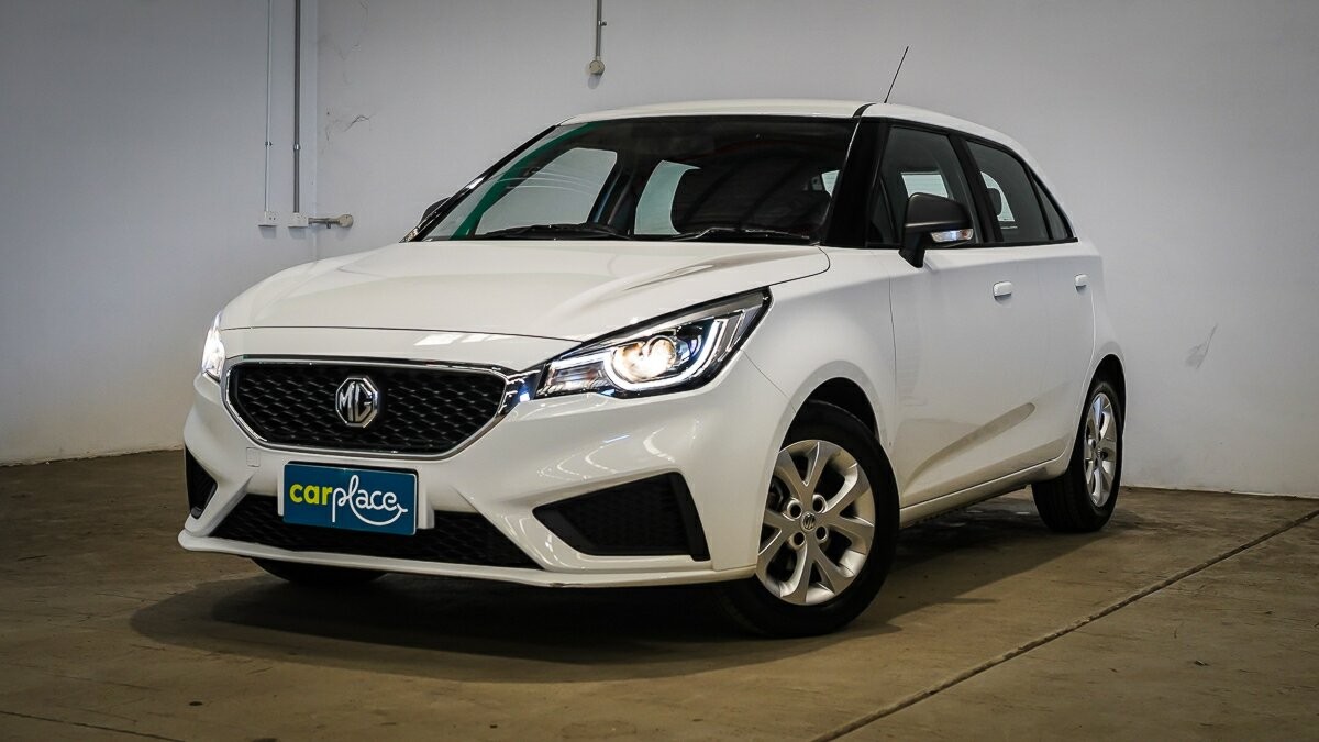 MG Mg3 image 2