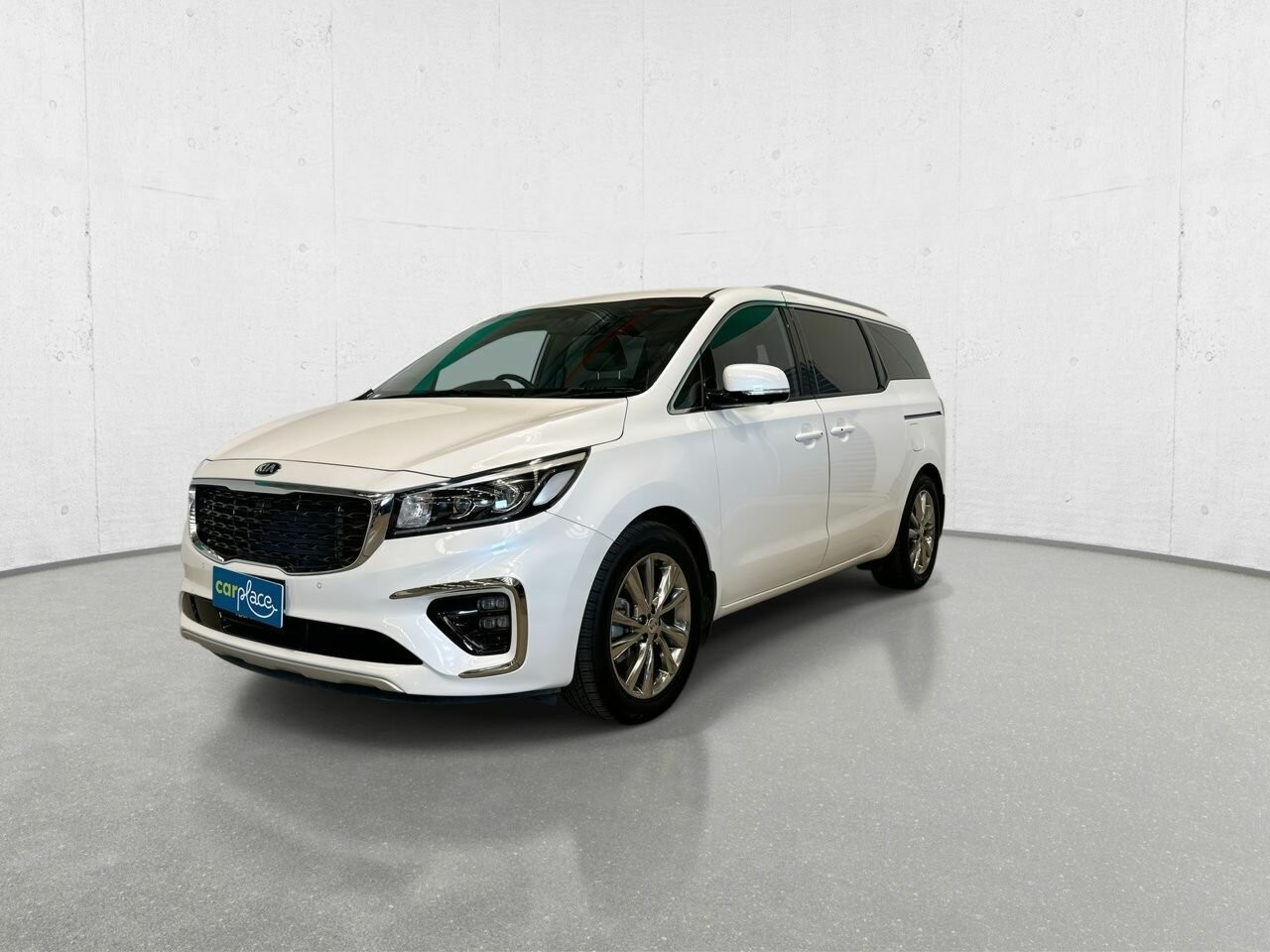 Kia Carnival image 4