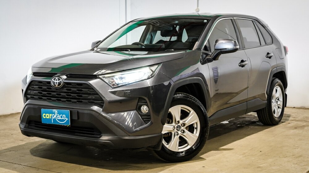Toyota Rav4 image 2