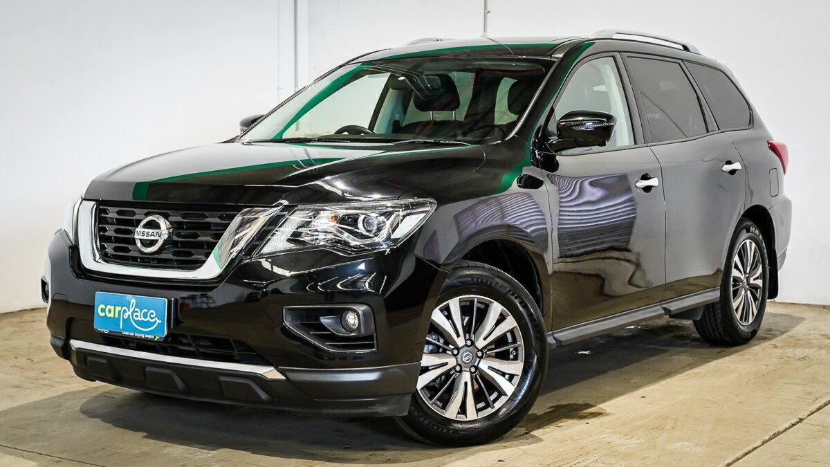 Nissan Pathfinder image 2