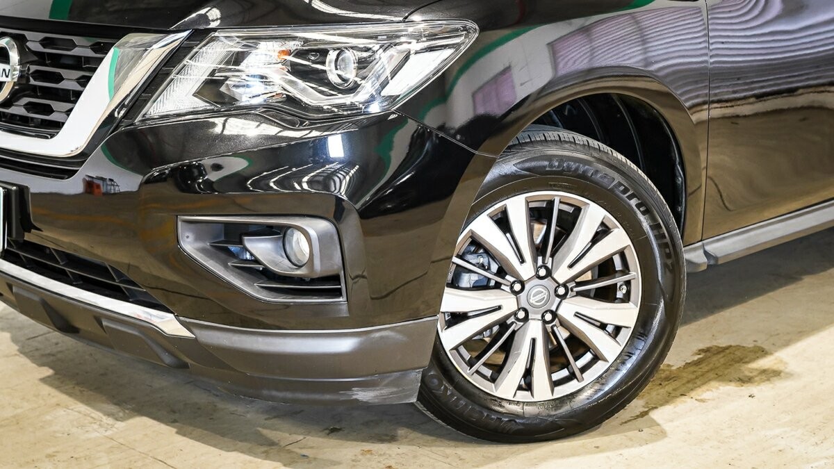 Nissan Pathfinder image 3