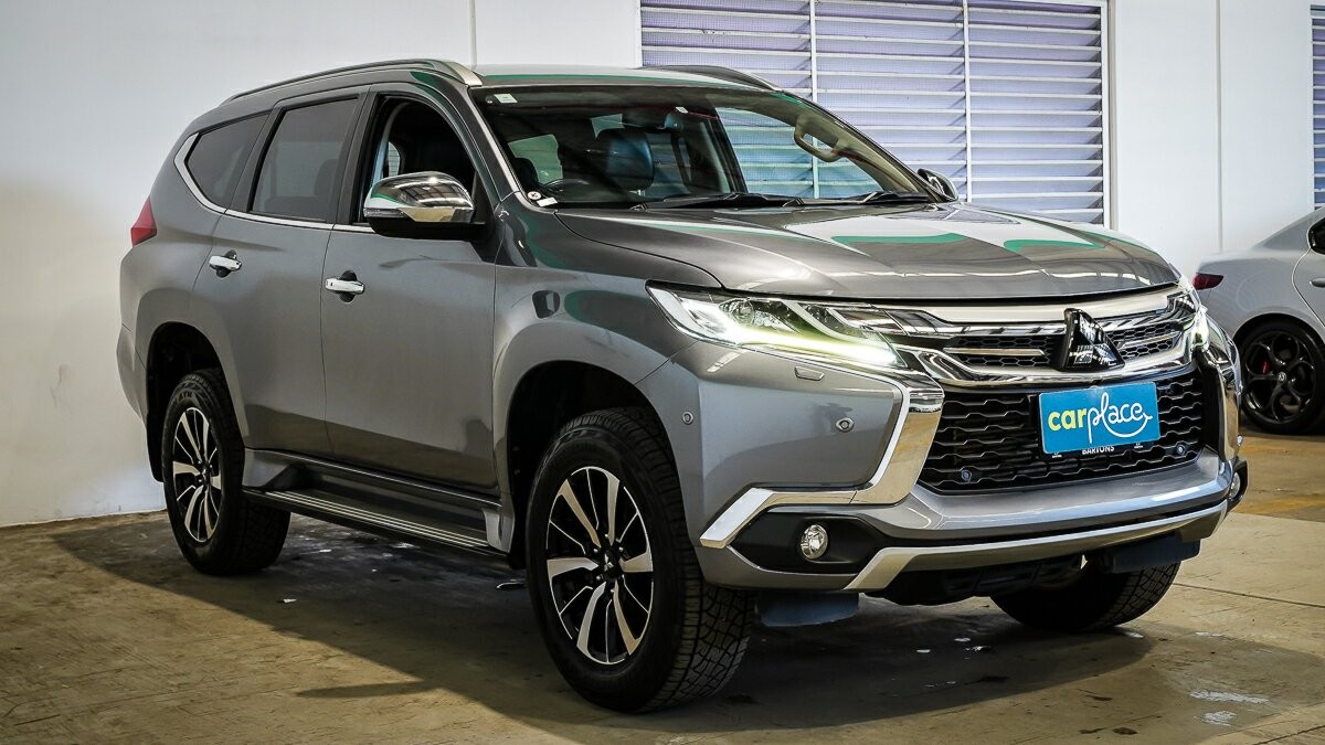 Mitsubishi Pajero Sport image 4