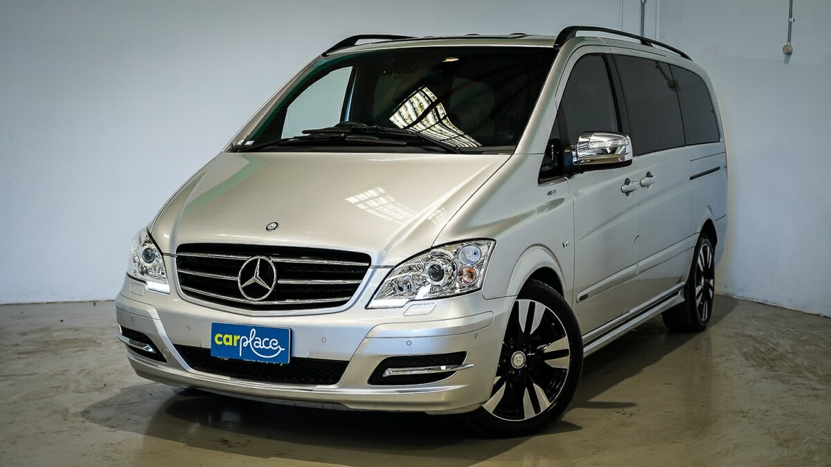 Mercedes Benz Viano image 2