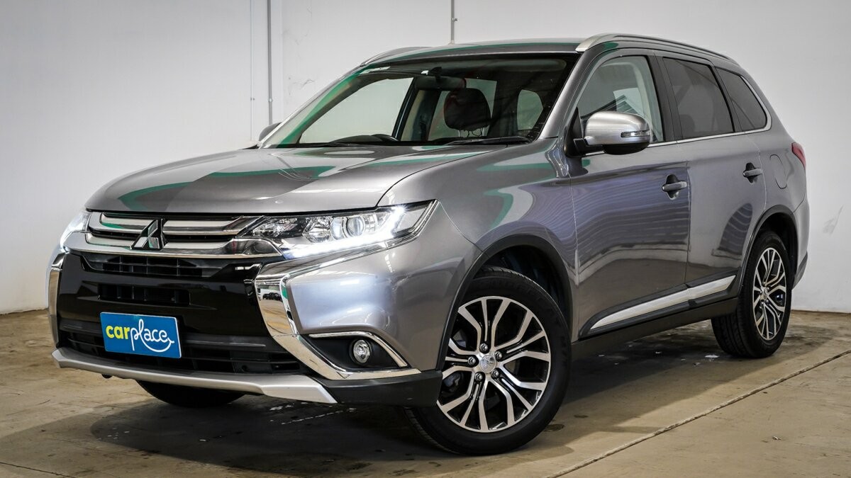 Mitsubishi Outlander image 2