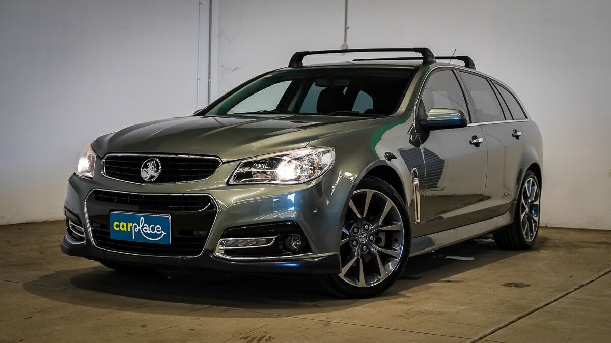 Holden Commodore image 2