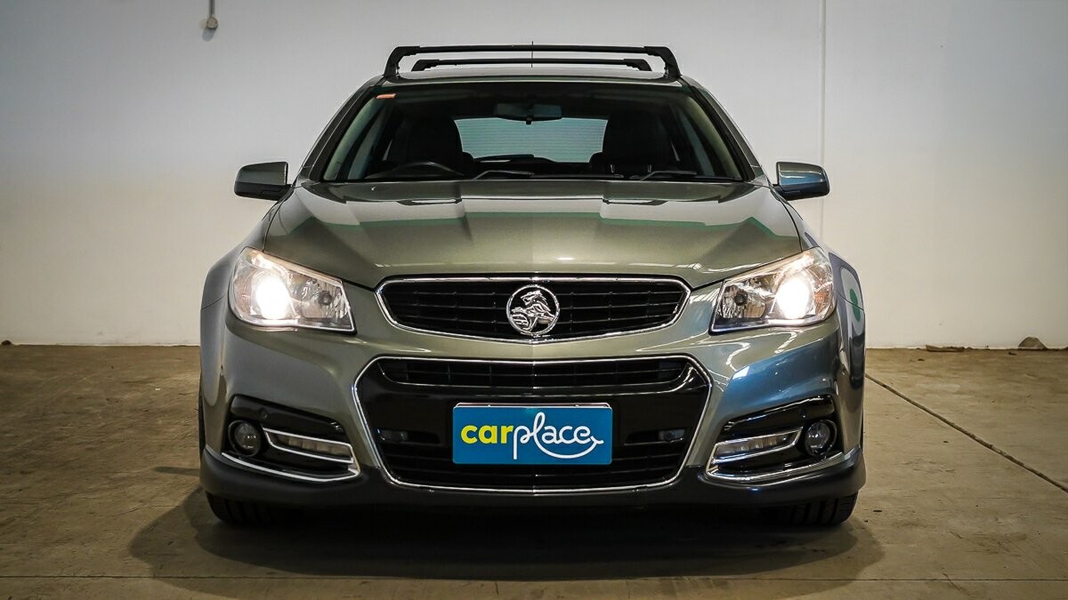 Holden Commodore image 4
